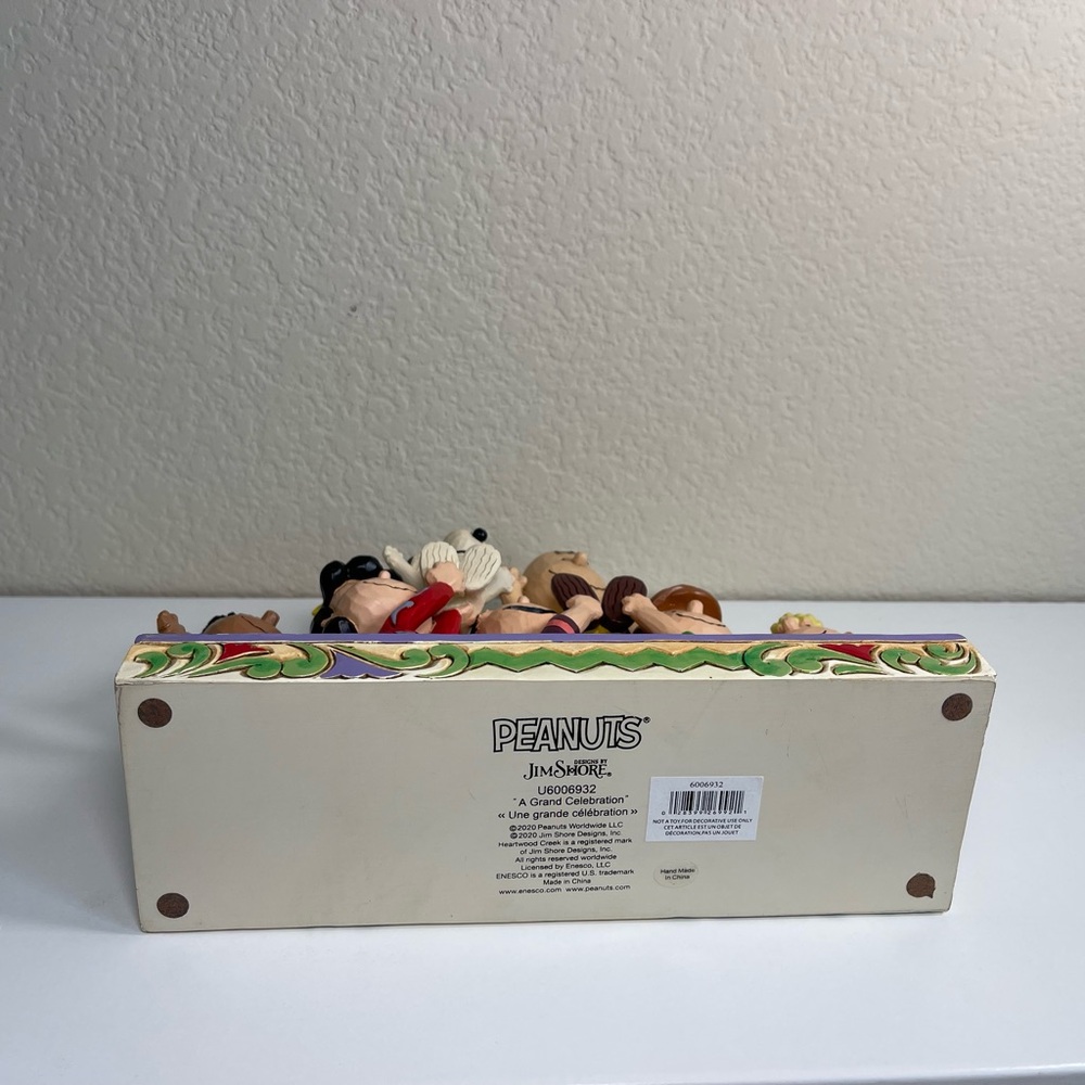 NWT Peanuts Character Figurine “A Grand Celebration” by Jim Shore - Picture 8 of 12